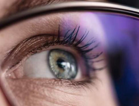 EL CUIDADO DE LOS OJOS